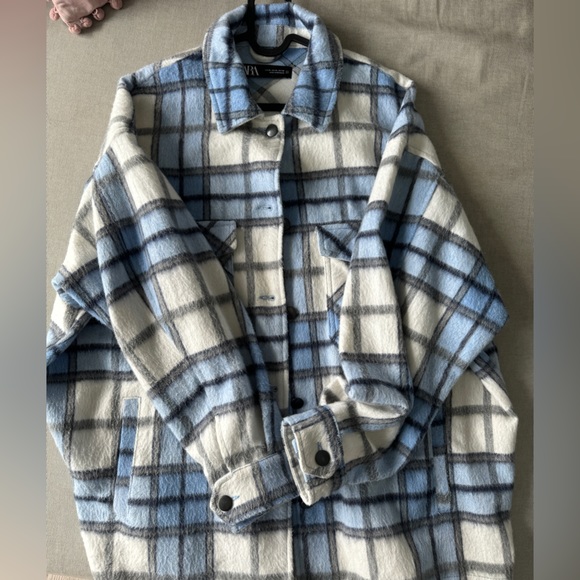 White and Blue Flannel. Size XL - Picture 1 of 1